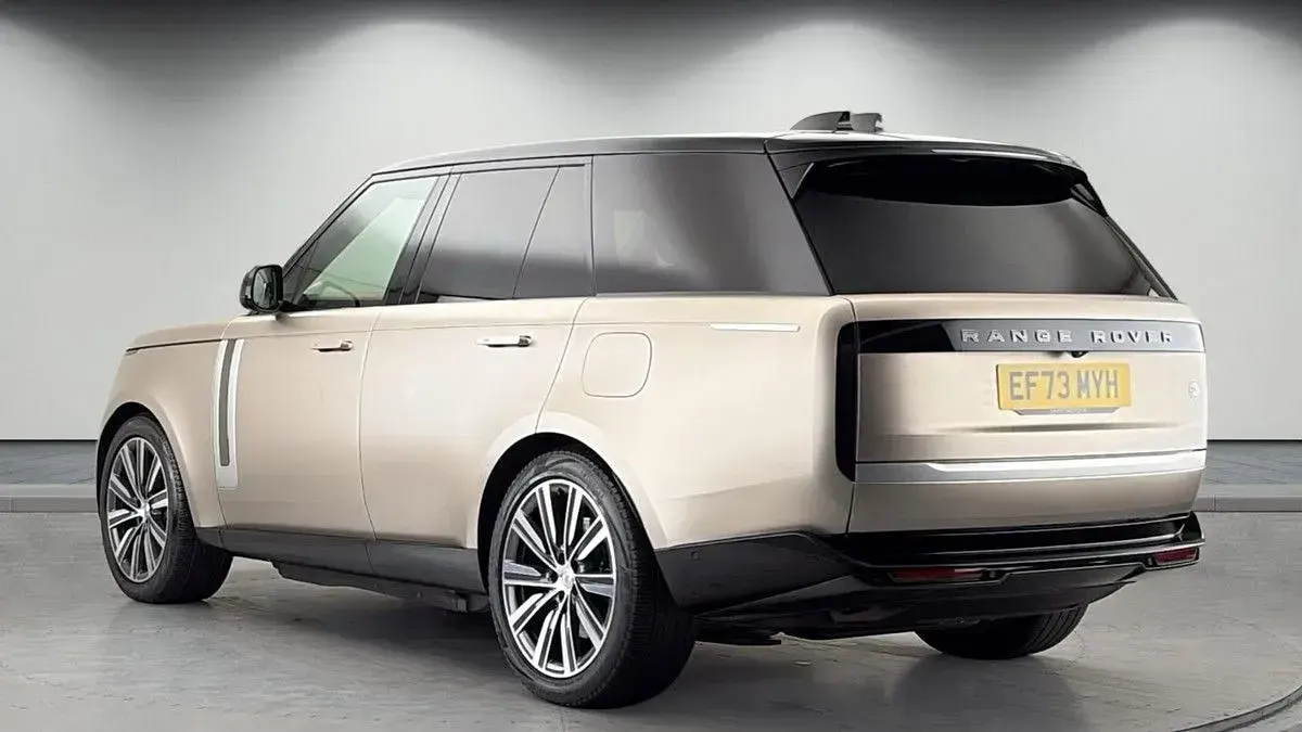 Używany Land Rover Range Rover S 2023 Złoty SUV