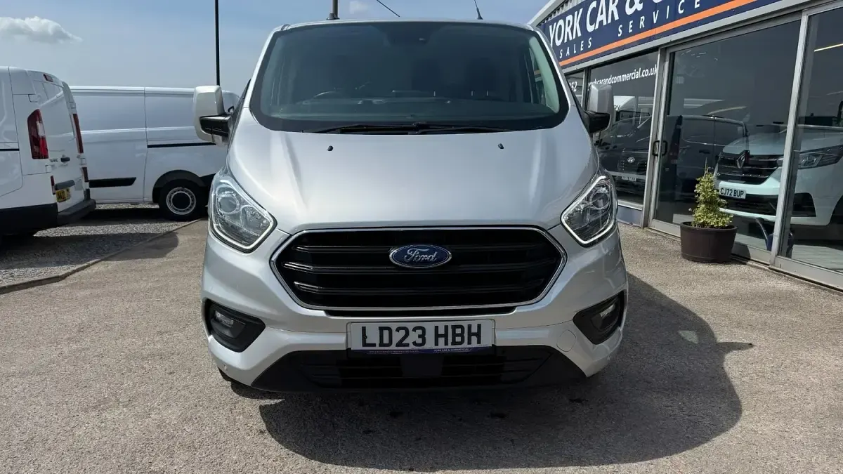 Used Ford Transit Custom Limited 2023 Silver