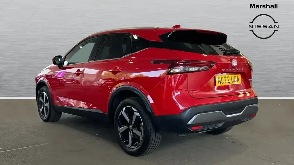 Used Nissan Qashqai N-Connecta 190 HP (139 kW) 2023 Red SUV