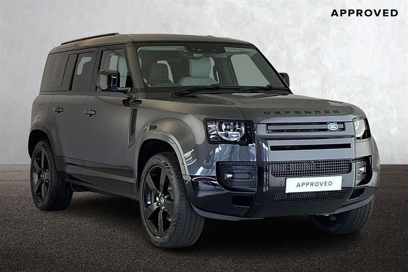 Carpathian grey Used 2025 Land Rover Defender HSE Dynamic SUV | £73,795 (Fair price) - Image 1/4