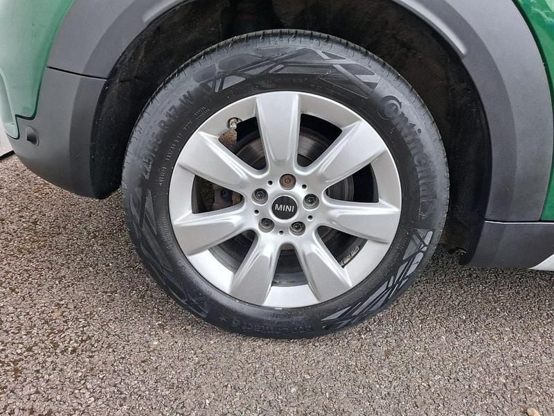 Used Mini Cooper Countryman Classic 134 HP (98 kW) 2020 Green SUV