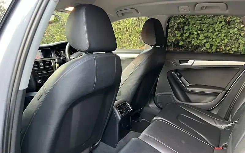 Used Audi A4 163 HP (119 kW) 2014 Silver Estate