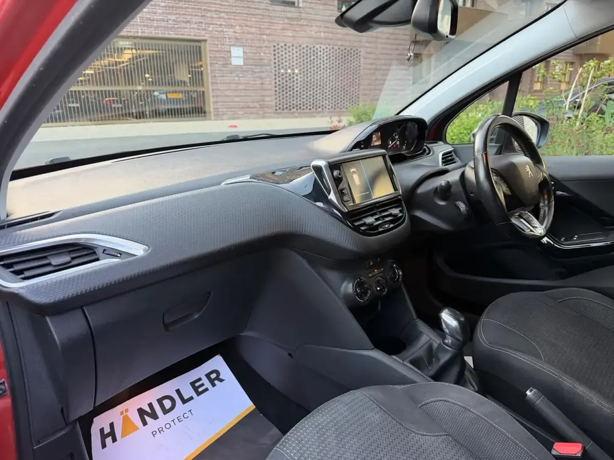 Used Peugeot 208 Allure 2018 Orange Hatchback