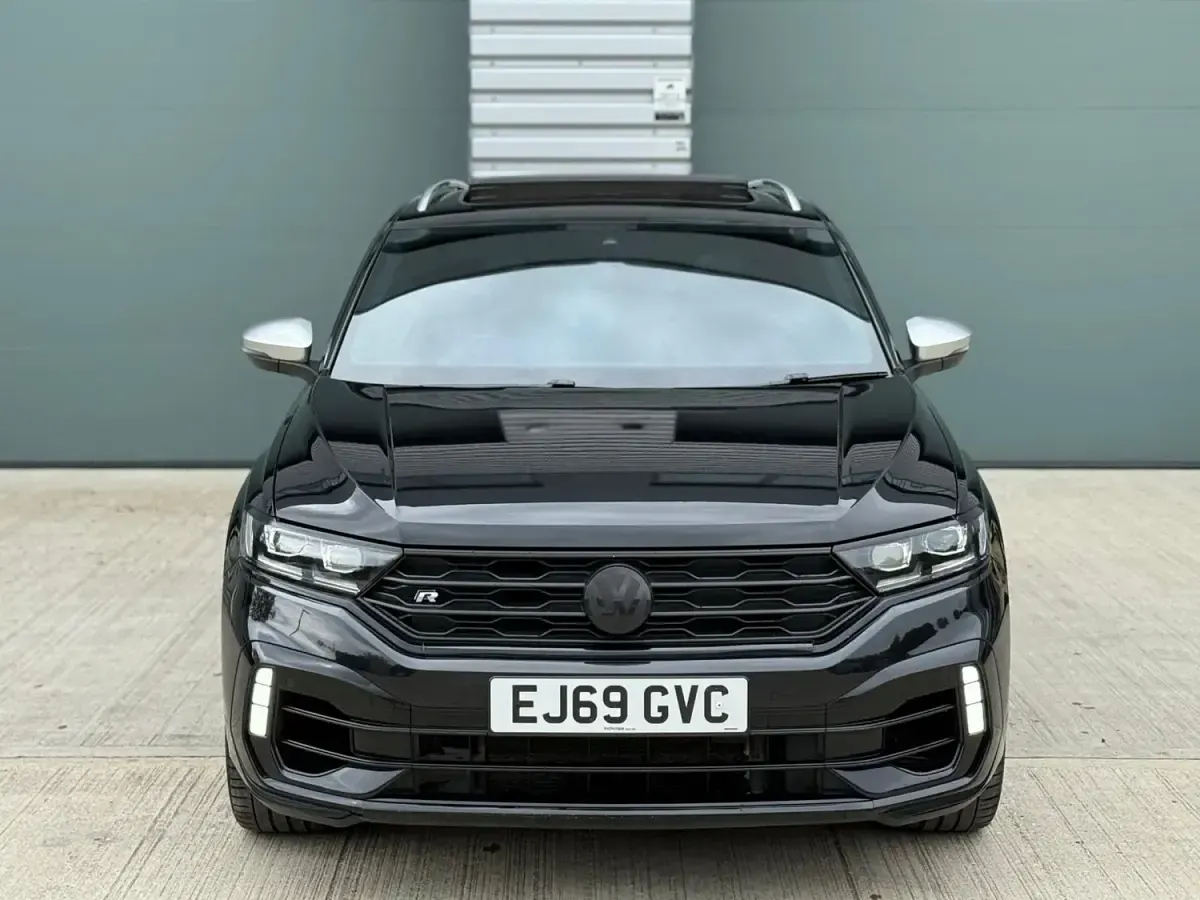 Usado VW T-Roc R 300 HP (220 kW) 2020 Preto SUV