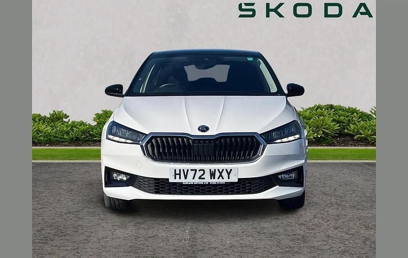 Used Skoda Fabia Colour Edition 108 HP (79 kW) 2022 White Hatchback