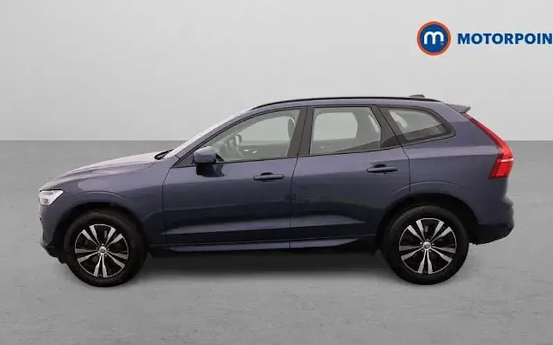 Used Volvo XC60 Core 250 HP (183 kW) 2023 Blue SUV