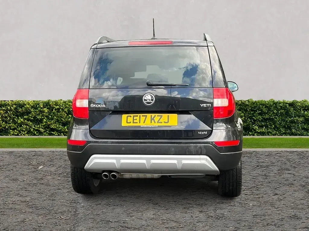 Used Skoda Yeti Outdoor SE Drive 2017 Black SUV