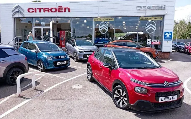 Used Citroën C3 Feel 82 HP (60 kW) 2019 Red Hatchback