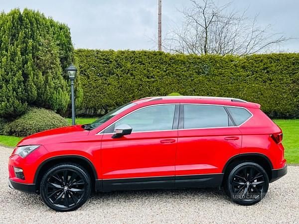 Begagnad Seat Ateca XCELLENCE Lux 150 HK (110 kW) 2018 Röd SUV