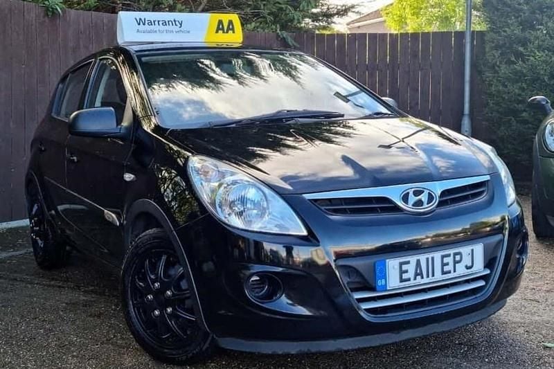 Black Used 2011 Hyundai i20 Classic Hatchback | £2,495 (Fair price) - Image 1/1