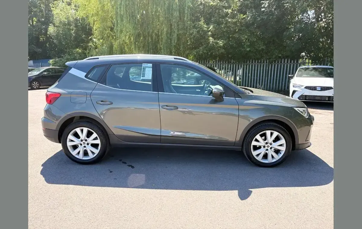 Used Seat Arona Xperience 108 HP (79 kW) 2023 Green SUV