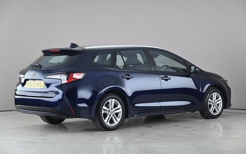 Used Toyota Corolla 122 HP (89 kW) 2022 Blue Estate