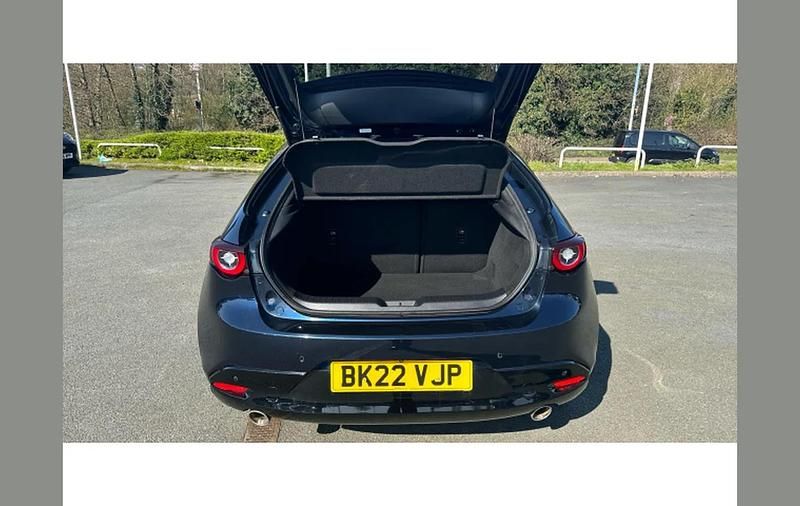 Used Mazda 3 Inclusive 186 HP (136 kW) 2022 Blue Hatchback