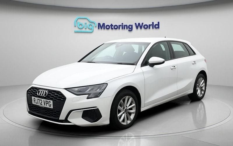 Used Audi A3 Sportback 110 HP (80 kW) 2022 White Hatchback