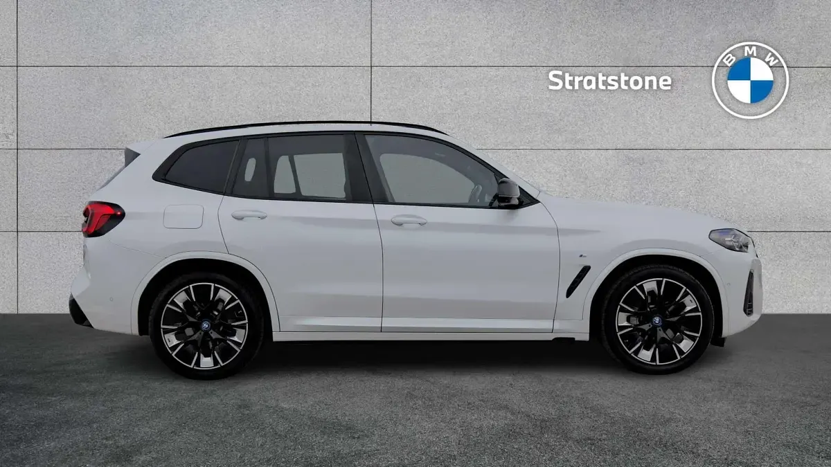 Used BMW iX3 M Sport 207 kW (282 HP) 2023 White SUV