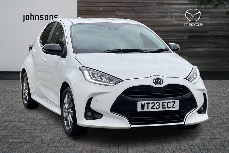 Used Mazda 2 116 HP (85 kW) 2023 White Hatchback