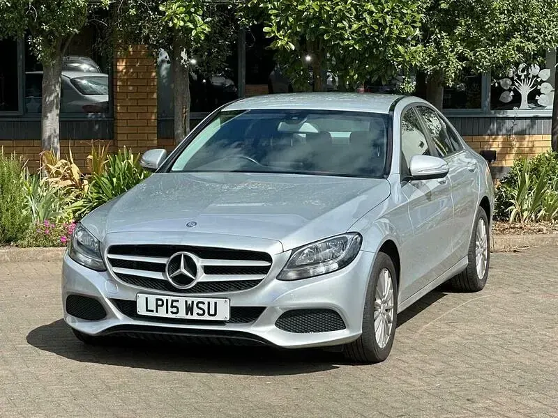 Used Mercedes C220 Executive 170 HP (125 kW) 2015 Silver Sedan
