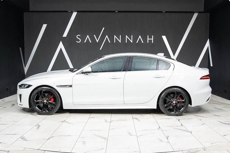 Used Jaguar XE R-Dynamic 204 HP (150 kW) 2021 White Sedan