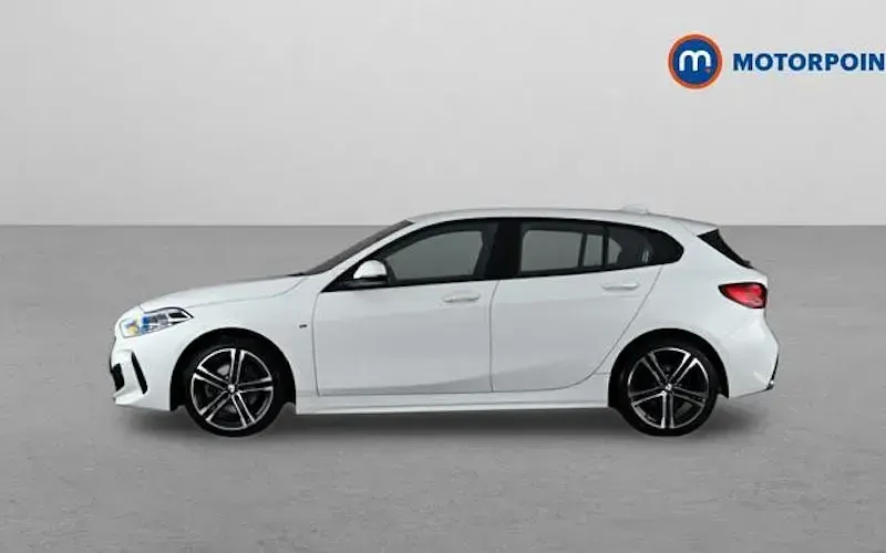 Used BMW 118 M Sport 136 HP (100 kW) 2023 White Hatchback