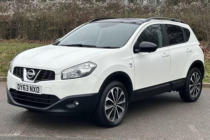 White Used 2013 Nissan Qashqai 360º SUV | £4,300 (Fair price) - Image 1/1