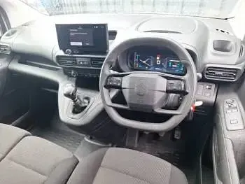 Used Citroën Berlingo 100 HP (73 kW) 2024 White MPV