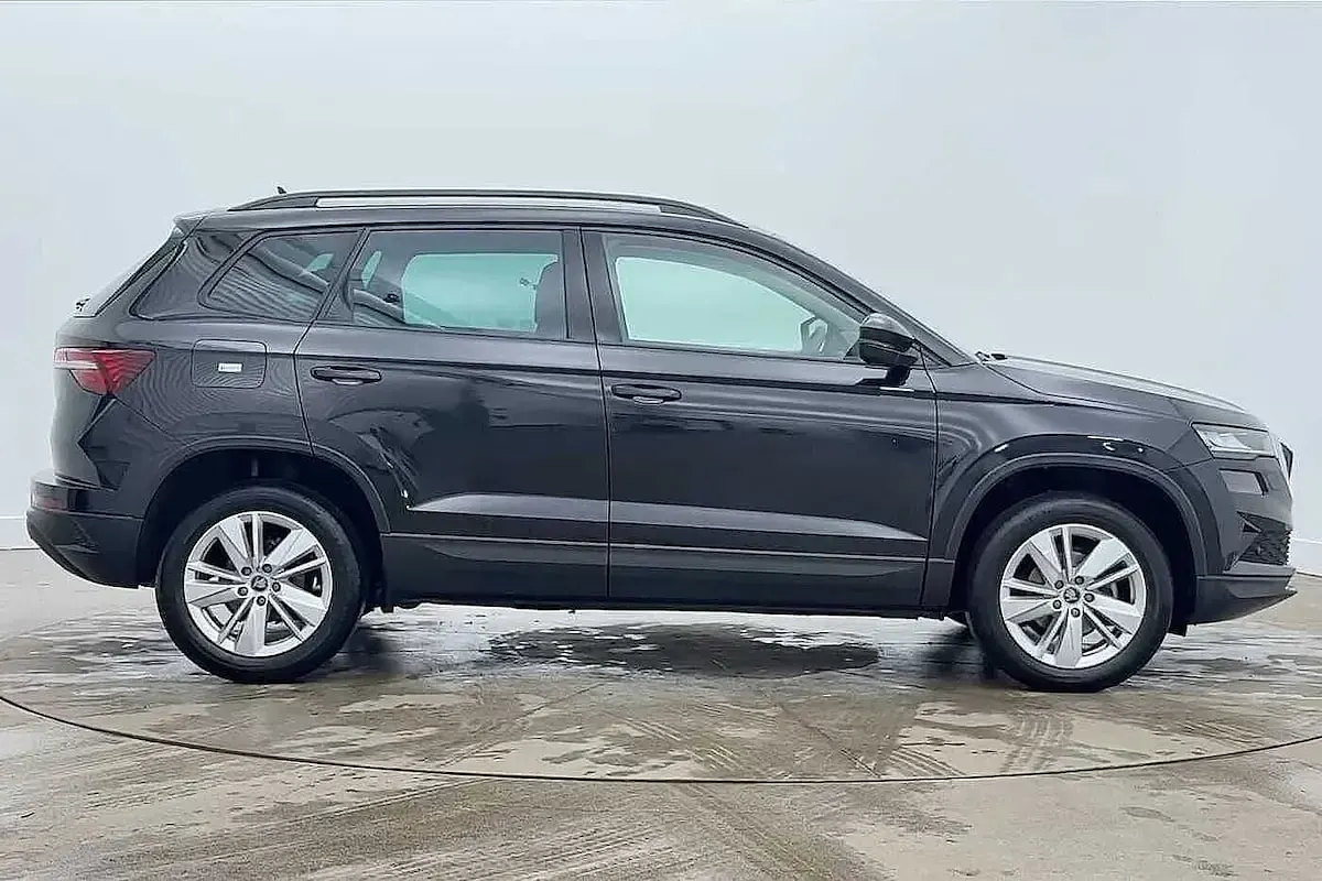 Used Skoda Karoq SE 113 HP (83 kW) 2025 Black SUV
