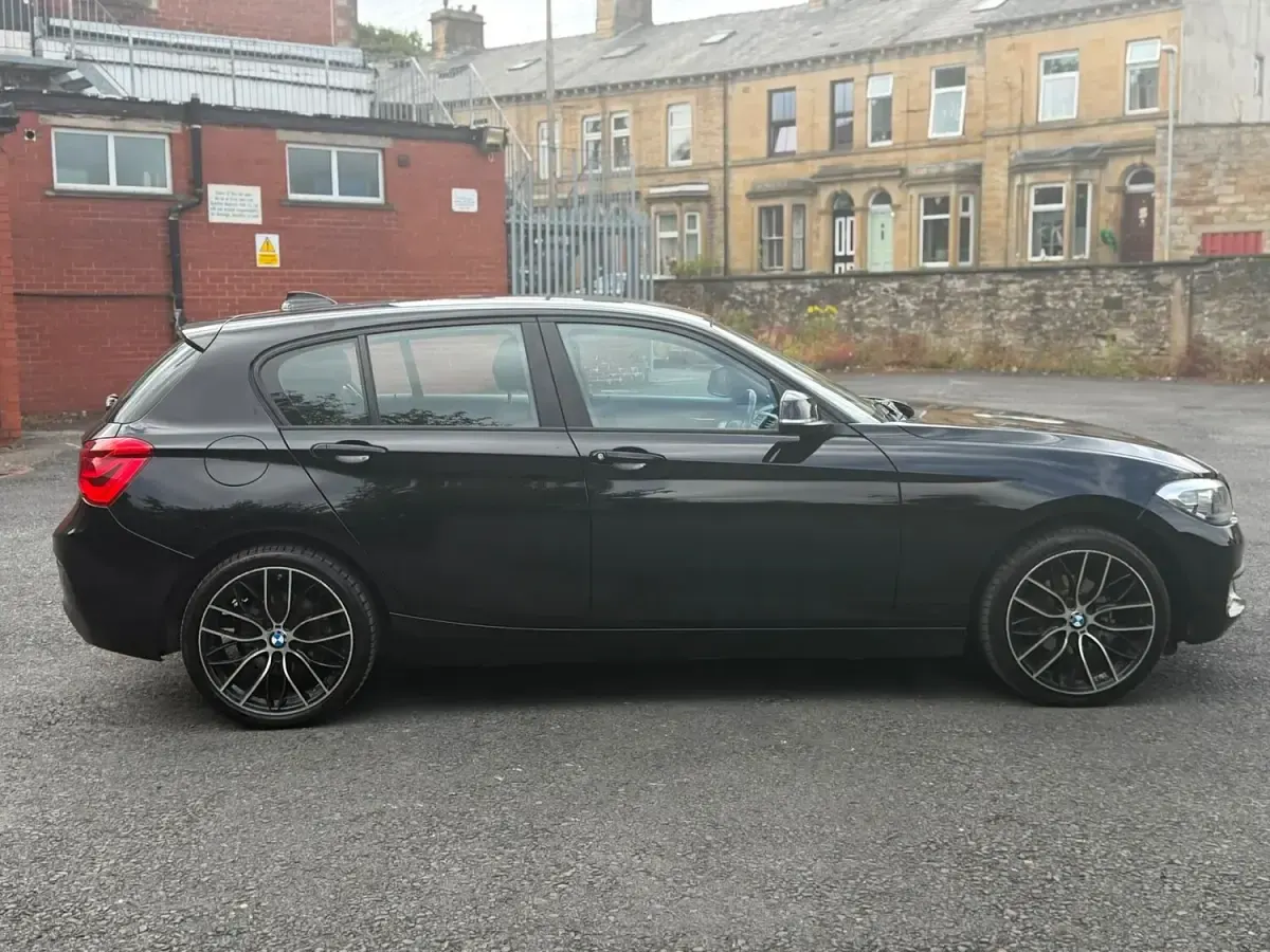 Used BMW 116 Comfort Edition 2016 Black Hatchback