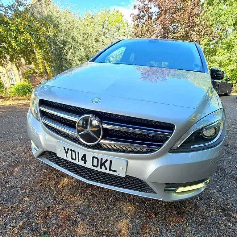 Used Mercedes B180 2014 Silver MPV