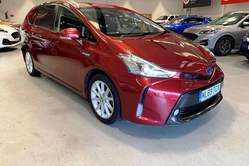 Used Toyota Prius+ Plus 136 HP (100 kW) 2019 Red MPV