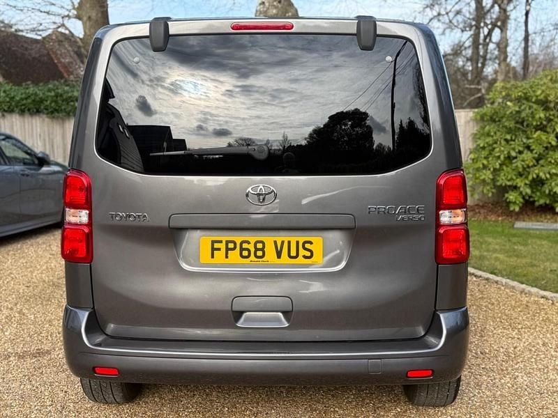 Used Toyota Proace 150 HP (110 kW) 2019 Grey MPV