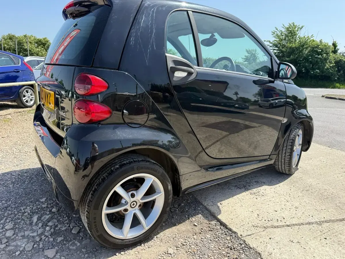 Used Smart ForTwo Coupé Pulse 2011 Black Coupe