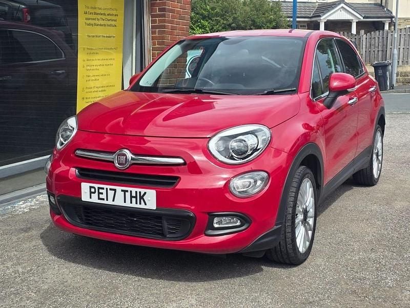 Red Used 2017 Fiat 500X Lounge SUV | £6,299 (Good price) - Image 1/4
