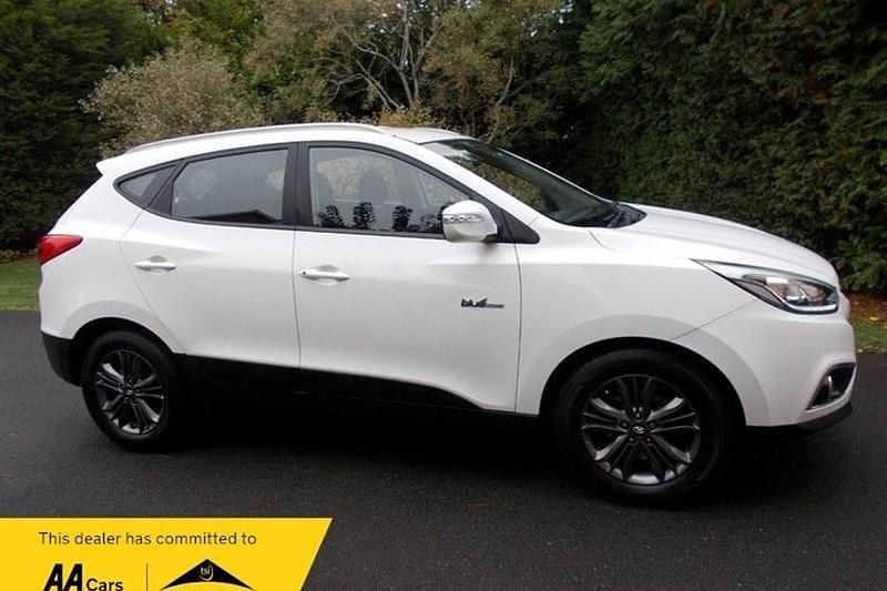 White Used 2015 Hyundai ix35 SE SUV | £4,995 (Fair price) - Image 1/1