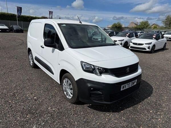 White Used 2020 Peugeot Partner S MPV | £9,594 (Fair price) - Image 1/1