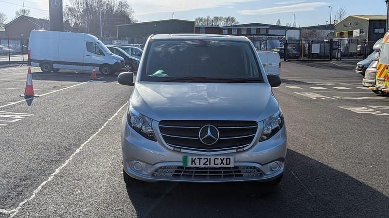 Used Mercedes e-Vito Progressive 85 kW (116 HP) 2021 Silver MPV