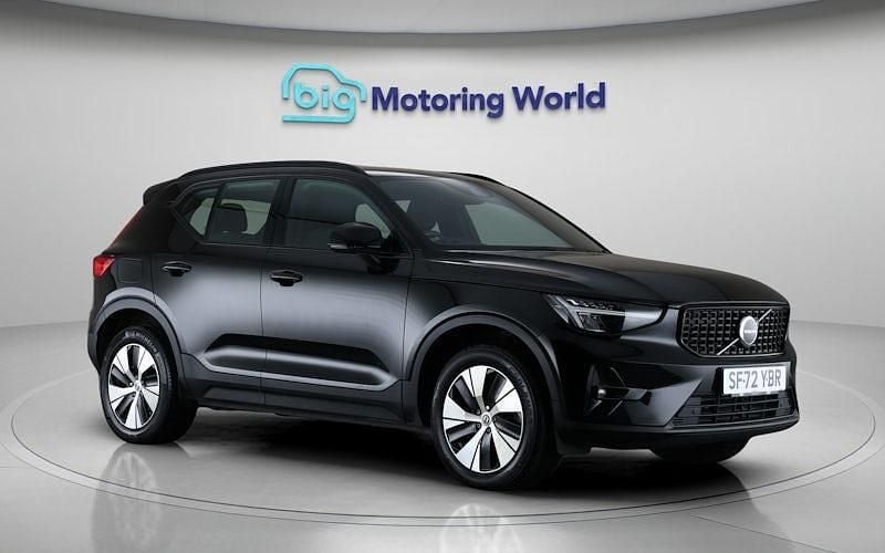 Used 2024 Volvo XC40 Plus SUV | £23,500 (Good price) - Image 1/4