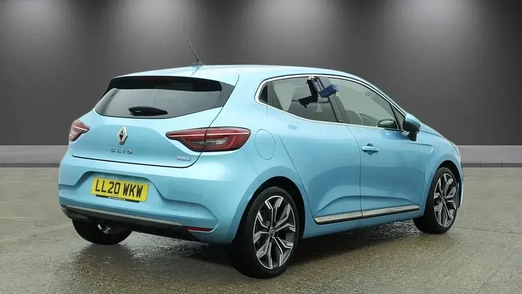 Used Renault Clio Version S 140 HP (102 kW) 2020 Blue Hatchback