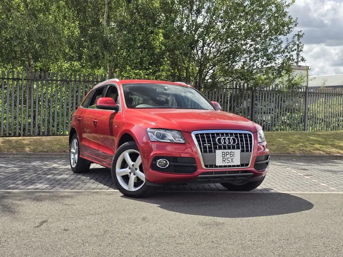 Used Audi Q5 Comfort 2024 Red SUV