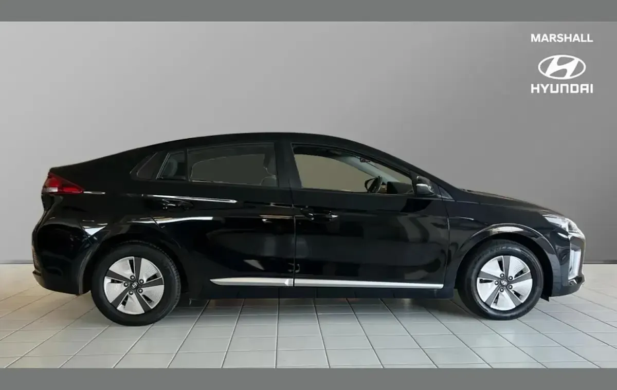 Used Hyundai Ioniq SE 141 HP (103 kW) 2022 Black Hatchback