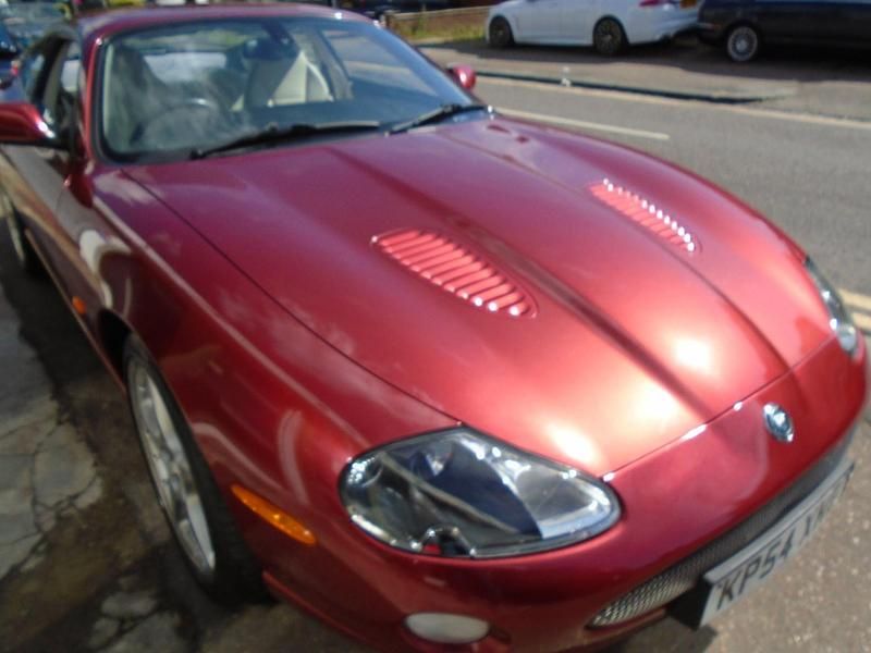 Used Jaguar XKR Supercharged 400 HP (294 kW) 2004 Red Coupe