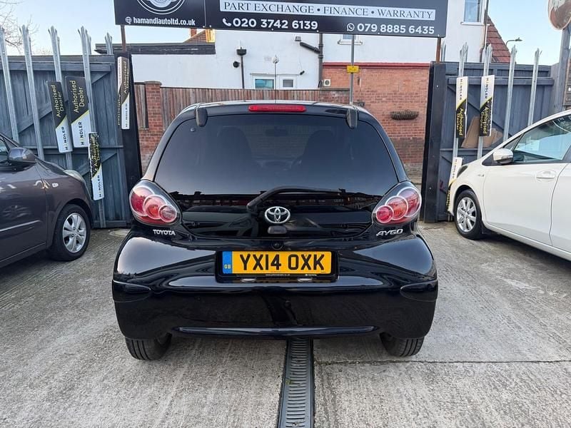 Used Toyota Aygo 68 HP (50 kW) 2014 Black Hatchback