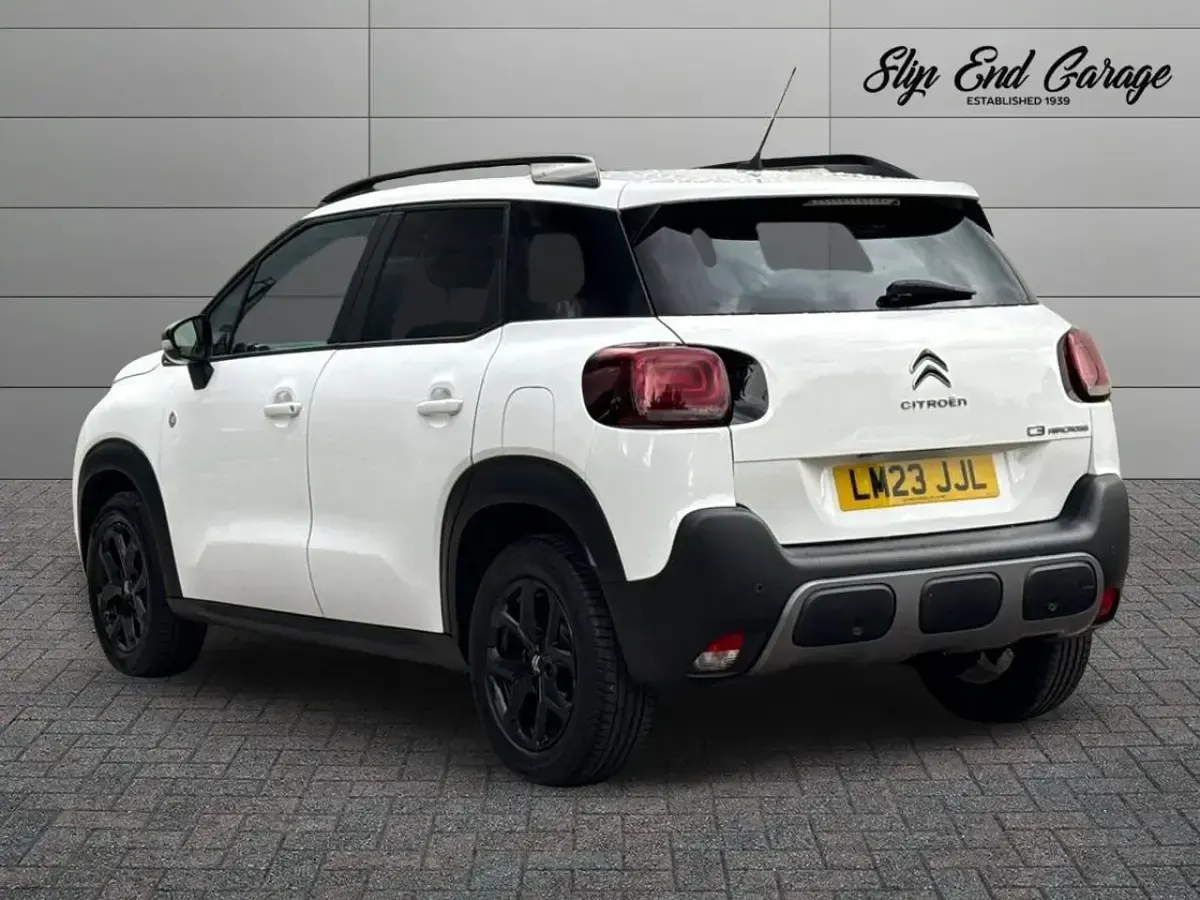 Used Citroën C3 Aircross PureTech 108 HP (79 kW) 2023 White SUV