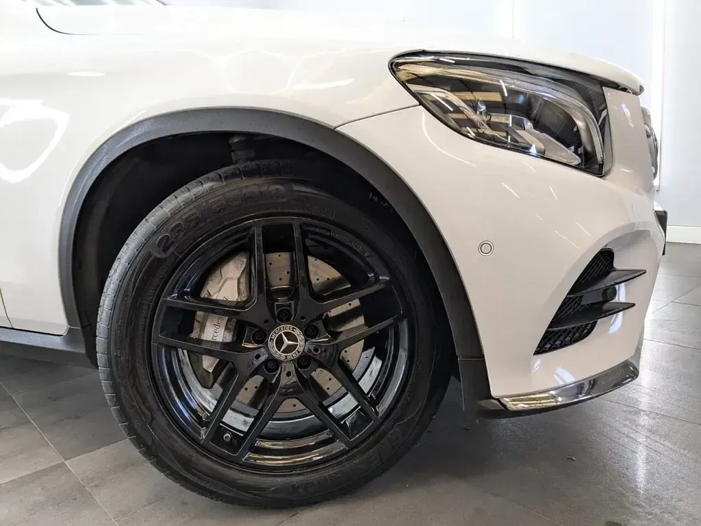 Used Mercedes GLC220 AMG line 170 HP (125 kW) 2017 White SUV