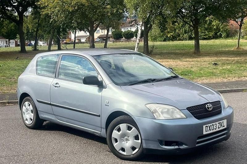 Grey Used 2003 Toyota Corolla T2 Hatchback | £1,350 (Good price) - Image 1/1