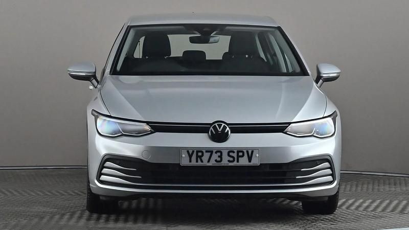 Used VW Golf VIII Life 130 HP (95 kW) 2023 Silver Hatchback