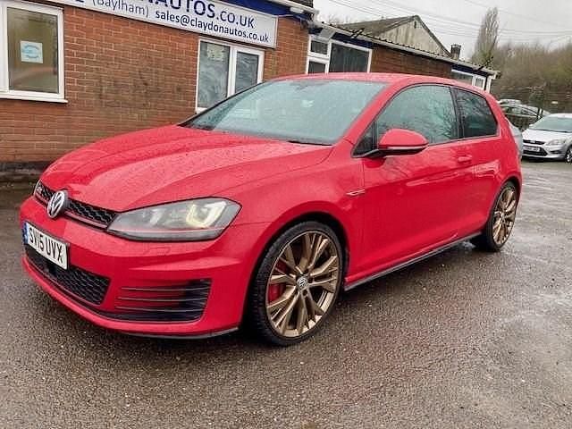 Used VW Golf VII GTI 230 HP (169 kW) 2015 Red Hatchback