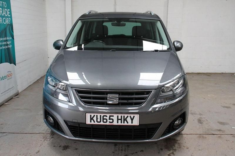 Begagnad Seat Alhambra Style 184 HK (135 kW) 2015 Grå Minibuss