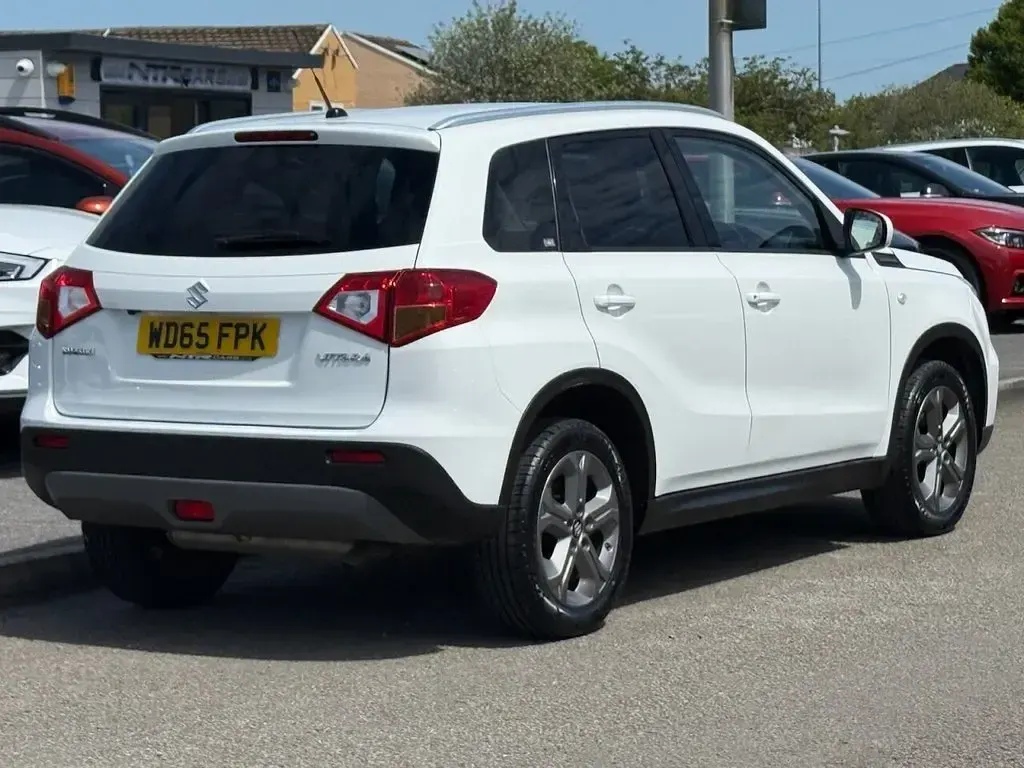 Used Suzuki Vitara SZ-T 120 HP (88 kW) 2016 White SUV
