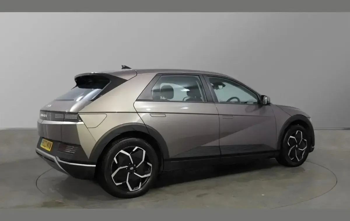Used Hyundai Ioniq 5 SE 125 kW (170 HP) 2023 Mystic oliv grn SUV