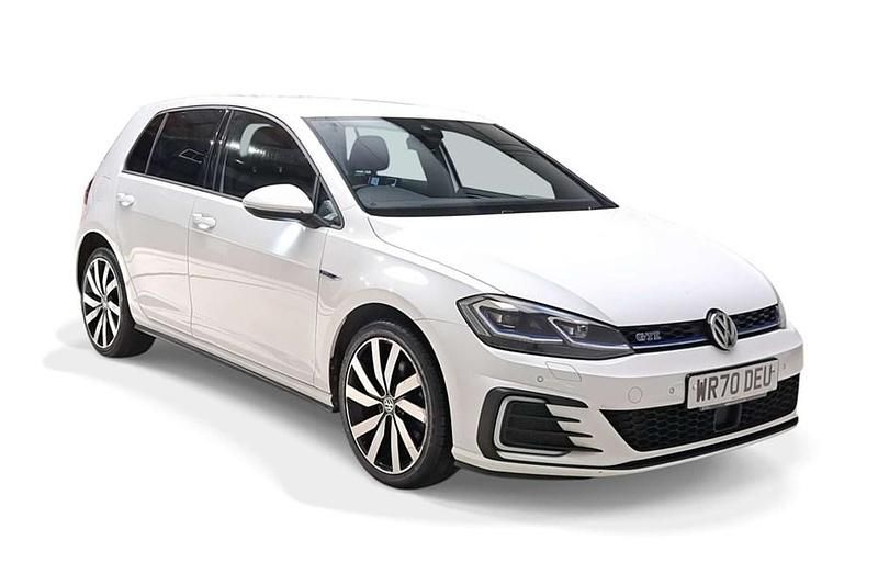 Used VW Golf VII Advance 204 HP (150 kW) 2020 White Hatchback